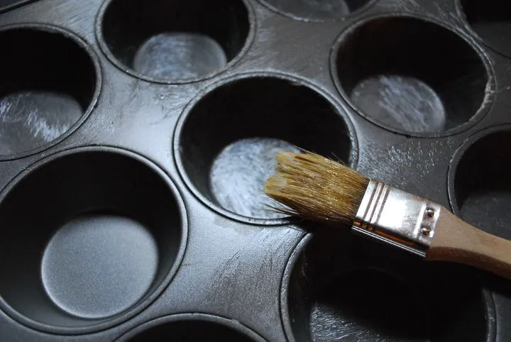 How to Grease a Muffin Pan