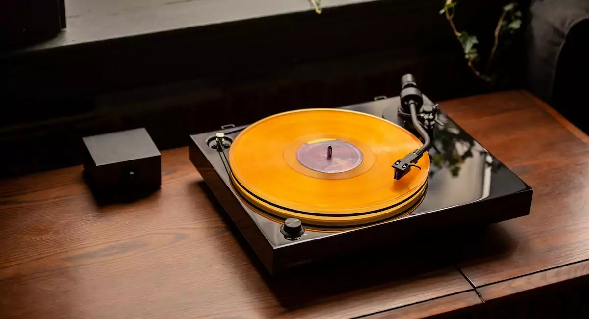 How to Pick a Record Player 