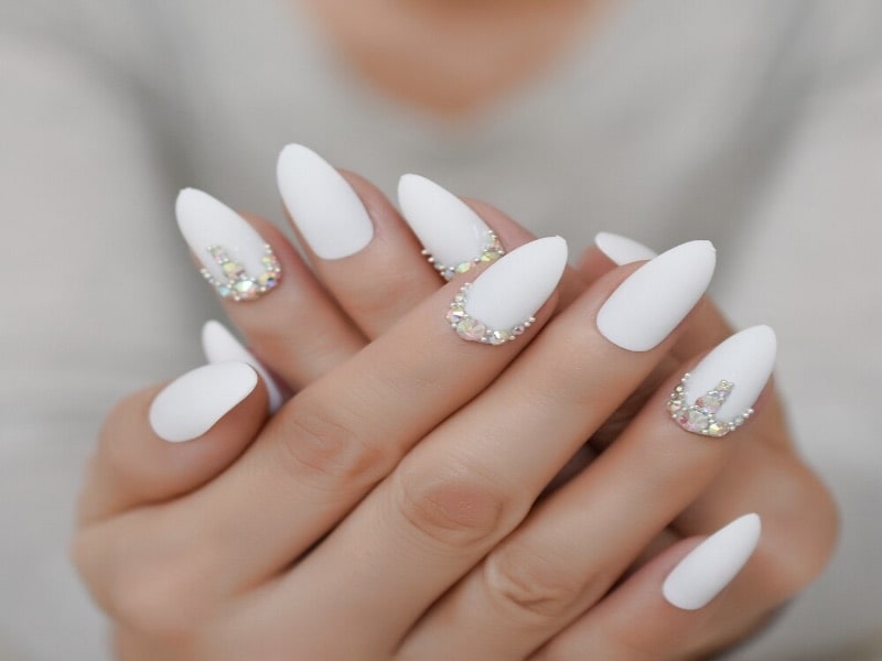 Best White Nails With Jewels