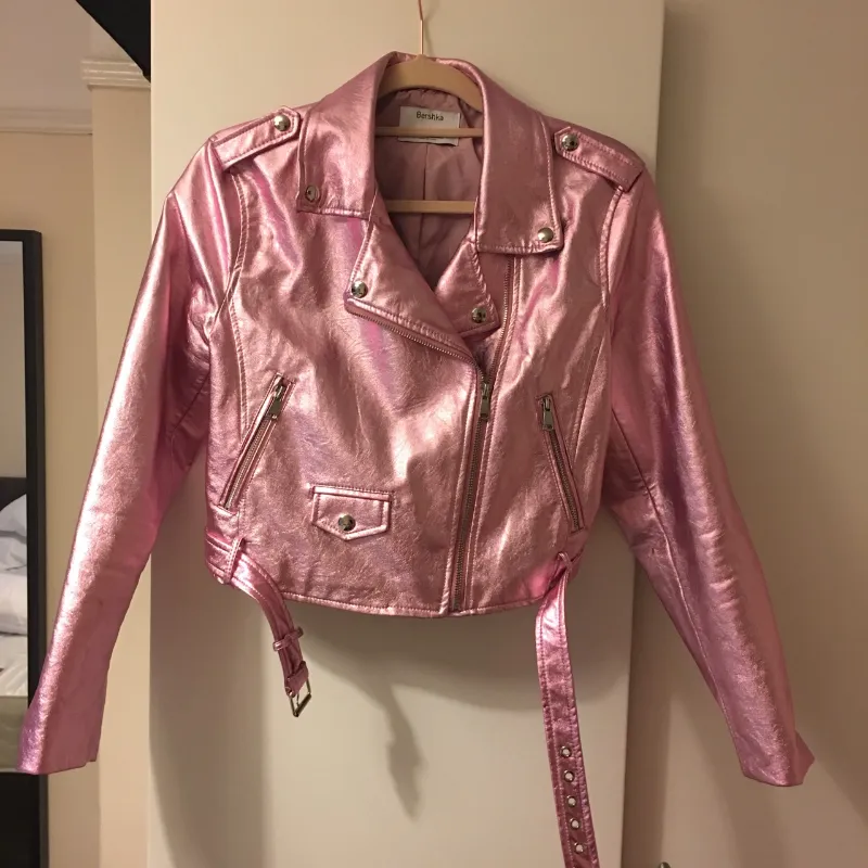 Best Metallic Leather Jacket - Which One Is For You? 2 Best Metallic Leather Jacket