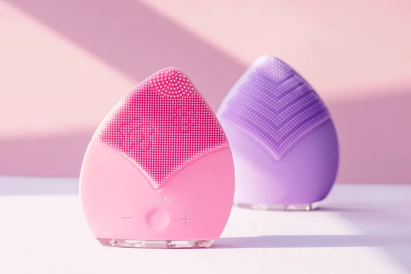 Pop Sonic Vs Foreo Luna - What Are The Differences Between These Two Cleasing Devices? 2 Pop Sonic Vs Foreo Luna