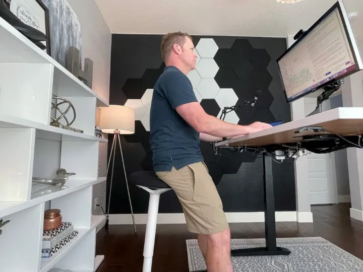 standing desk chairs