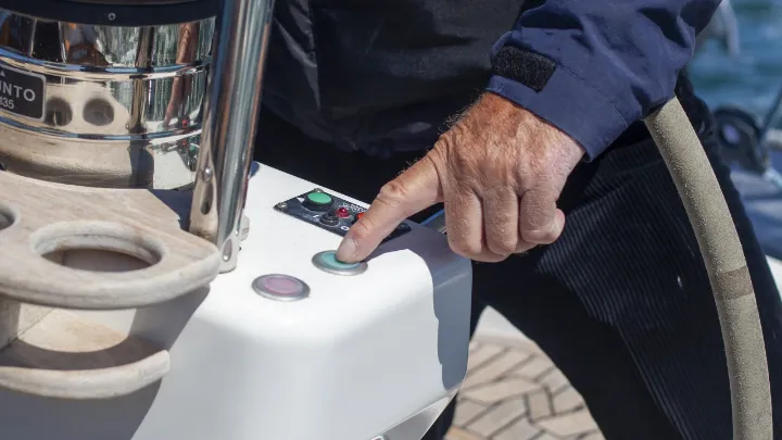 best electric anchor winches