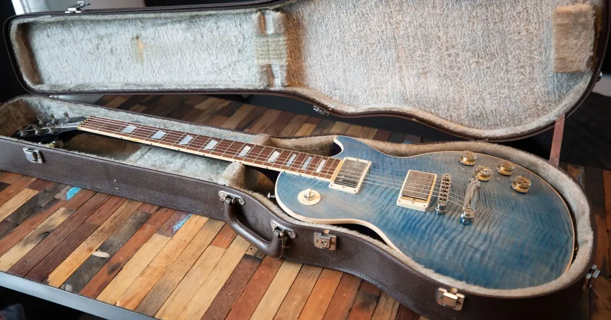 Best Electric Guitar To Learn On