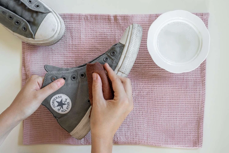 Washing Converse In Washing Machine: Should You Do It? - The Best Answer & Info 10 Washing Converse In Washing Machine