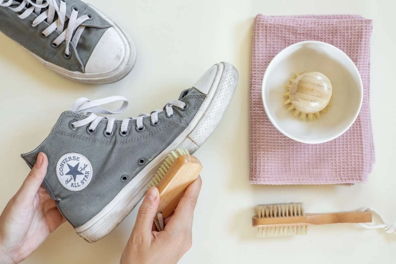 Washing Converse In Washing Machine: Should You Do It? - The Best Answer & Info 8 Washing Converse In Washing Machine