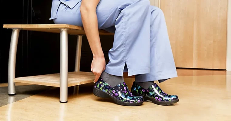 Home - Forbiddenbroadway 19 best shoes for nurses