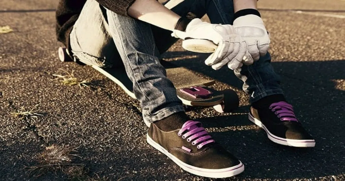 best skateboard gloves