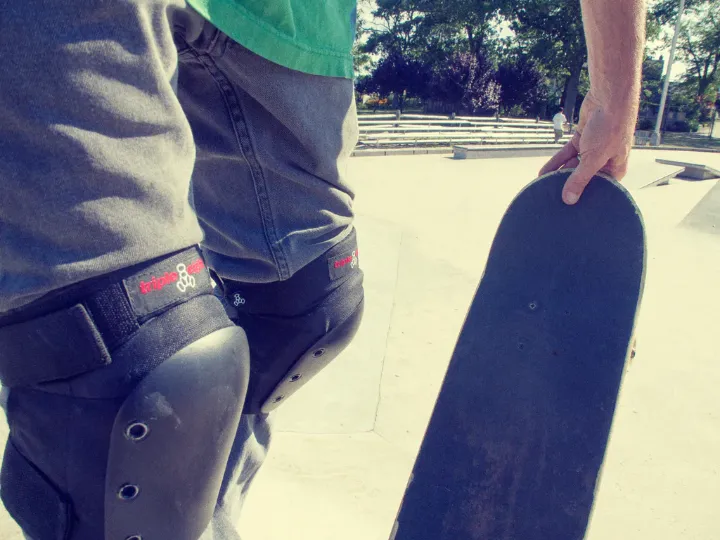 best skateboard knee pads