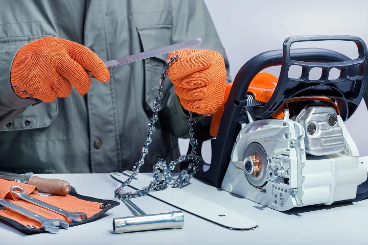 BEST CHAINSAW SHARPENER FOR THE MONEY 12 best chainsaw sharpener scaled 1
