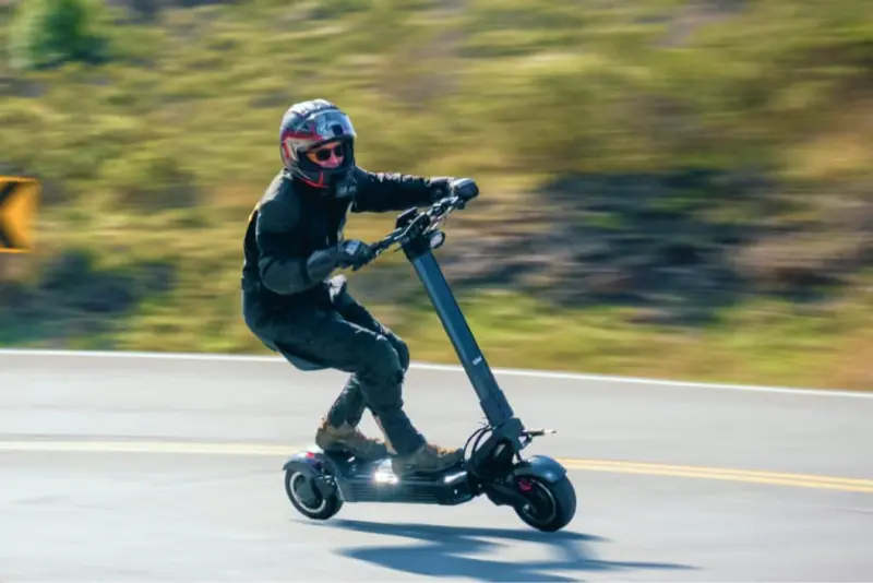 The Ultimate Guide to Modern Urban Micro-Mobility: Revolutionizing Your Daily Commute 4 emove roadster electric scooter review 1 1024x683 1